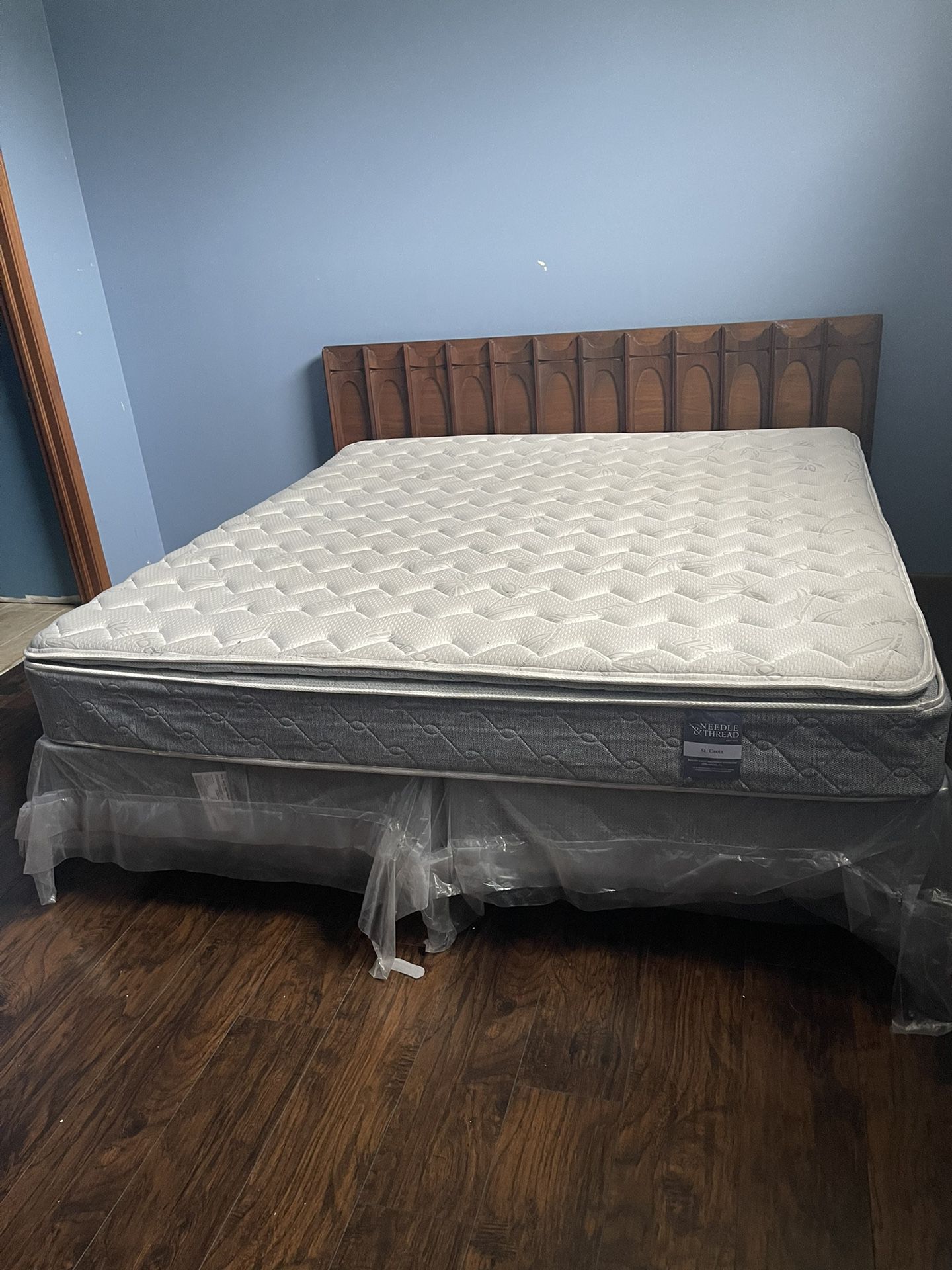 King Frame With Mattress 