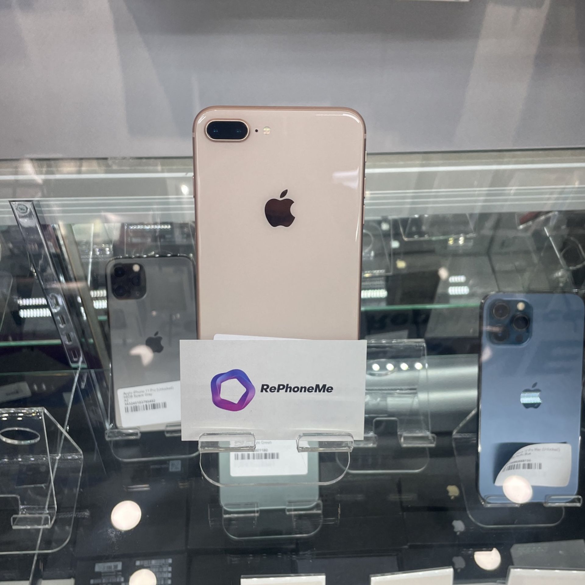 Apple iPhone 8 Plus 64GB Gold Unlocked