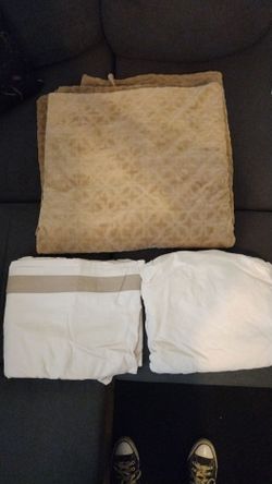 KING SIZE VELOUR BLANKET AND AMPERSAND SHEET SET