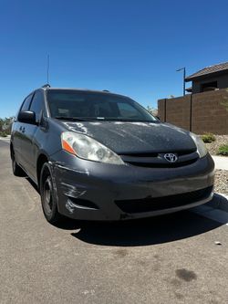 2008 Toyota Sienna – Mechanic Special – Great Parts Van