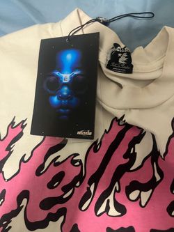 Pink hellstar shirt