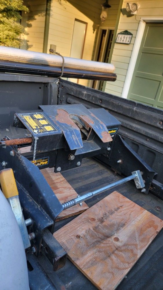 5th Wheel Slider/Short-box Truck