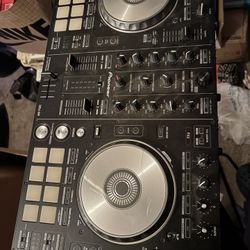 Pioneer DDJ-SR DJ Controller for Serato