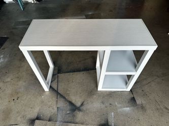 Kids desk