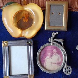 4, PCs Picture Frames 