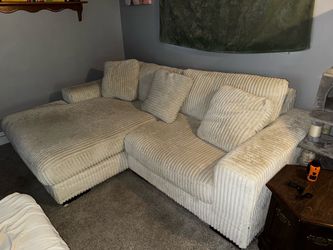 2 piece sectional voice