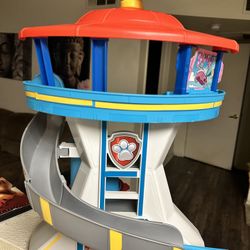 Paw patrol pup tower toy 