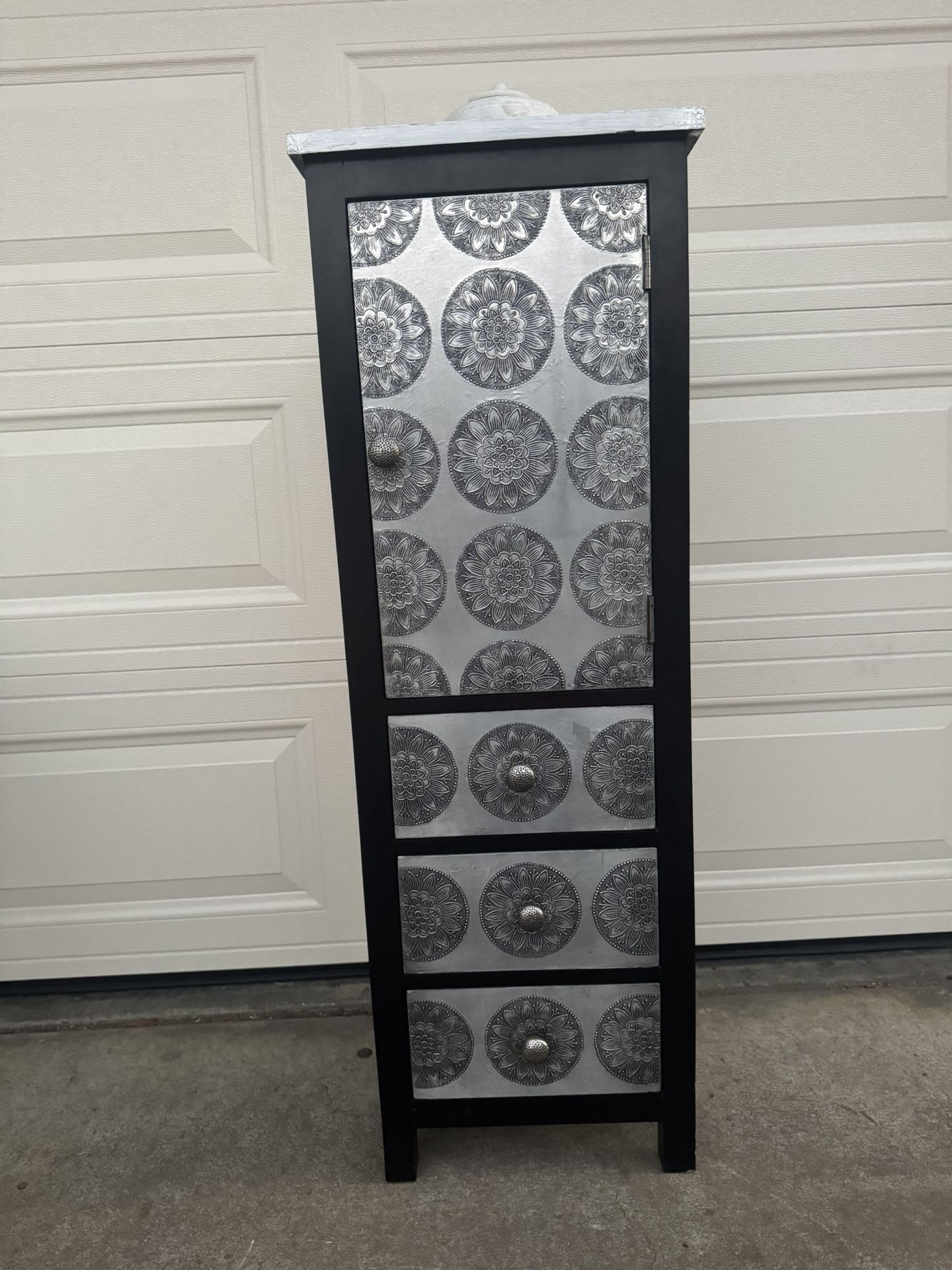 Black silver Lingerie chest