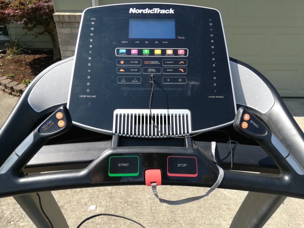 Nordictrack C900 Pro Treadmill for Sale in Vancouver, WA OfferUp