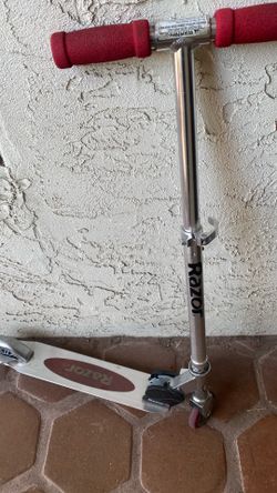 Razor scooter