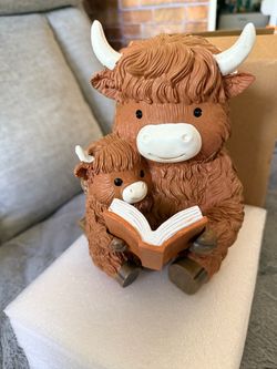 GIGALUMI Solar Highland Cow Decor Garden Statue,