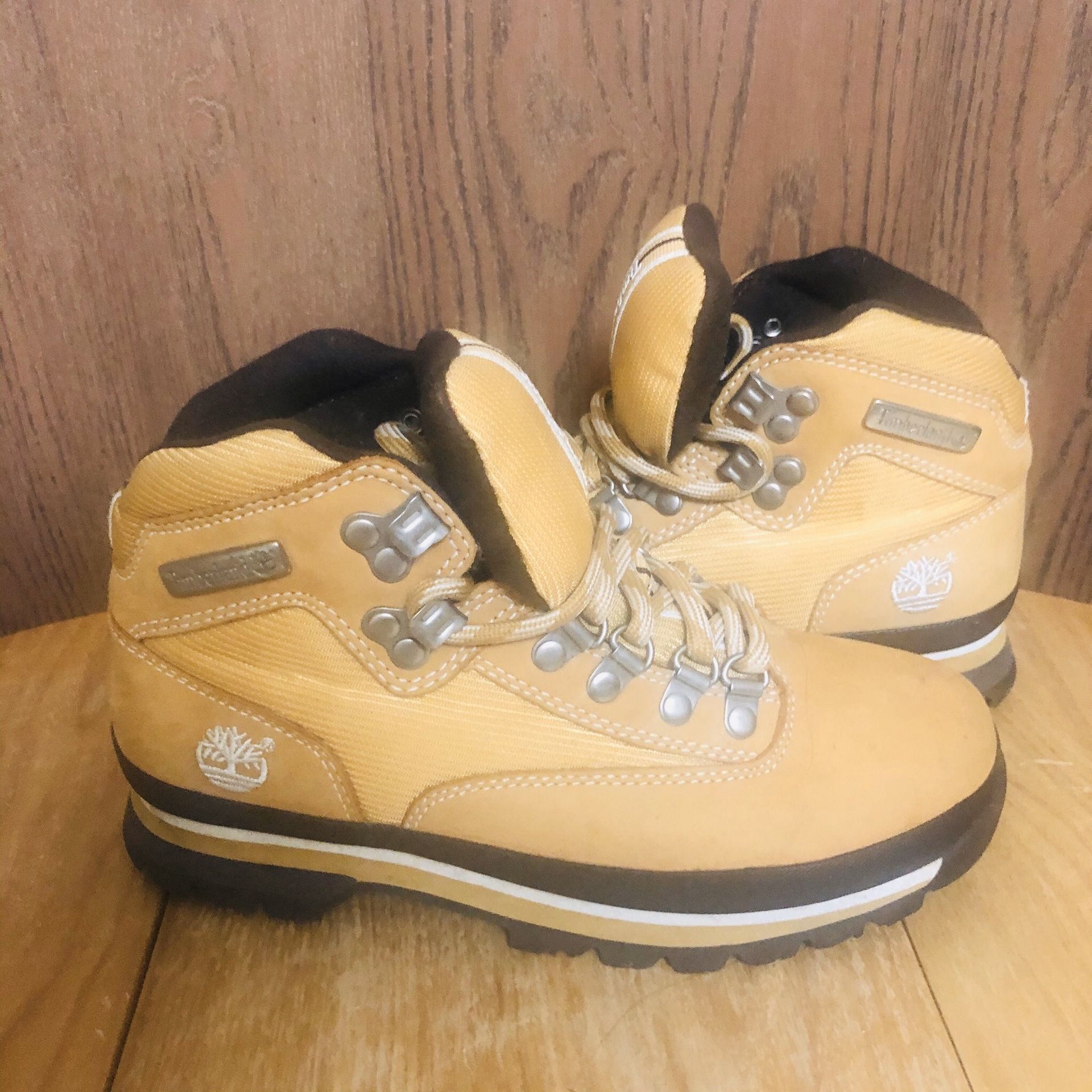 Timberland Boots Men’s 6.5 Women’s 7.5