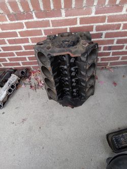 Chevrolet  5.7  Roller Cam  Block.