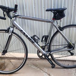 Jamis Ventura Race Bike