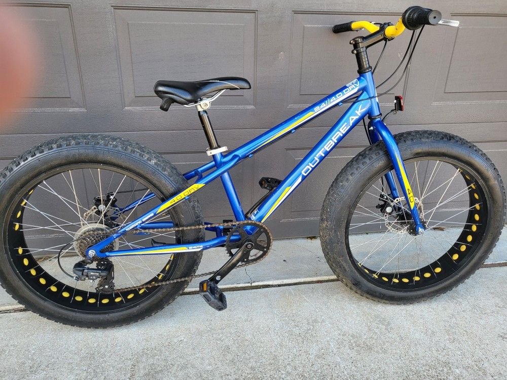 24-in Fat Tire Bicycle