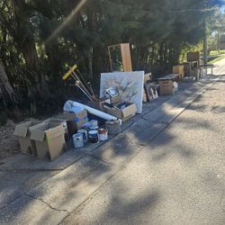 Free Curbside 2120 Bow Ln. Safety Harbor 