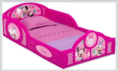 Toddler bed with mattress