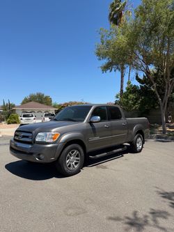 Toyota tundra, SR5