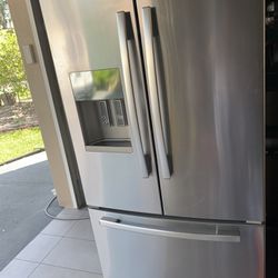 Refrigerator French Doors
