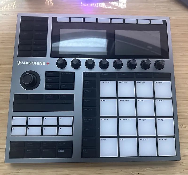 Native Instruments Maschine Plus