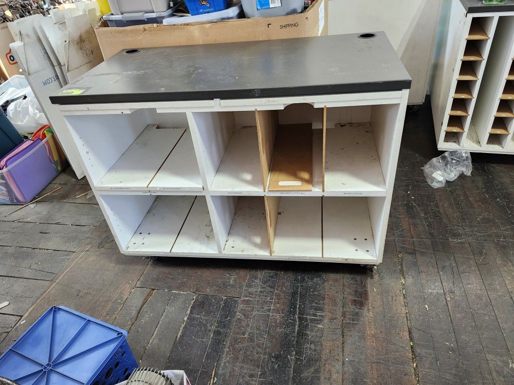 Wooden Cabinet On Wheels Out Of Staplɛ Have 4 Differnt Ones