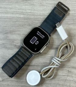 Apple Watch Ultra 2 GPS + Cellular 49mm Natural Titanium With Charger
 (PO1025491)