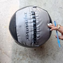8lb Dynamax Medicine Ball