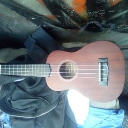 UKULELE