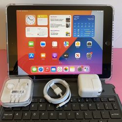 Apple IPad 5th Generation (9.7” Retina Display/Touch ID /latest IOS 15) 32GB with Bluetooth keyboard & Accessories (works perfect)