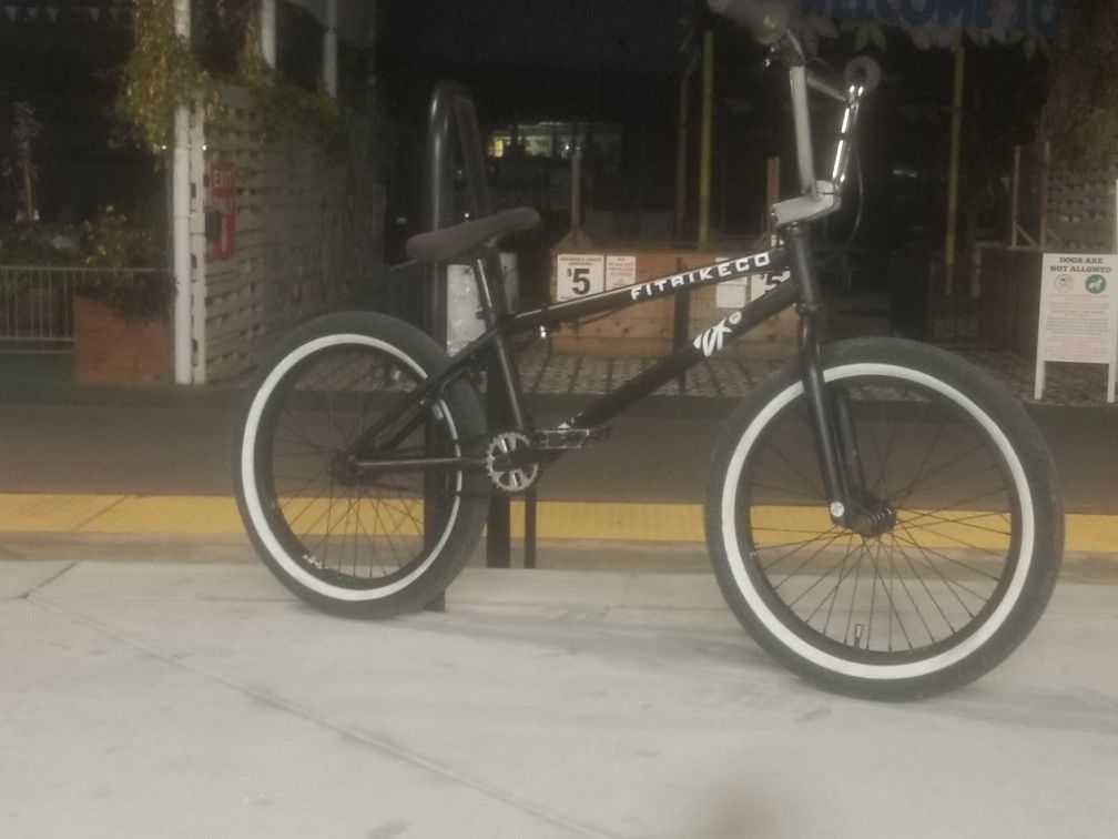 Leaving various a Bart heading to San Francisco need to sell ASAP$300 OR.OBO  Blue Falcon 2 FIT bike