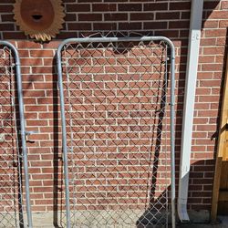 Chain link gate 6 foot.
