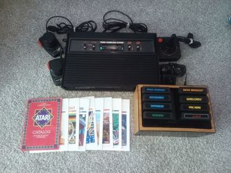 Atari 2600 Console Set With 8 Games Tested and Working + Storage See Pics
