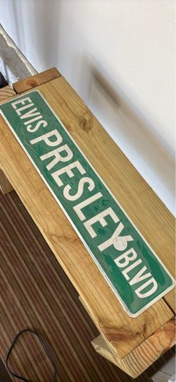 Elvis Presley Street Sign