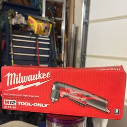 Milwaukee M12 Cordless 3/8” Right Angle Drill 