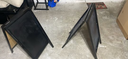 2 Folding chalk board