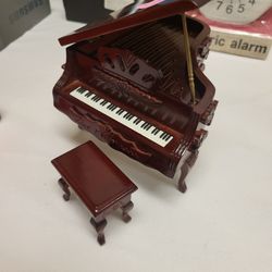 Table Top Piano Music Box 