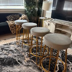 Bar stool 