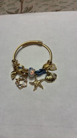 Sea gold bracelet