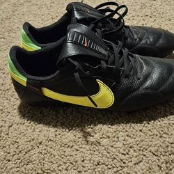 Nike Premier III 