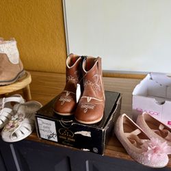 Girl Shoes 