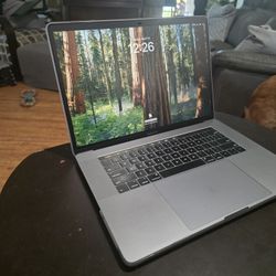 Macbook Pro 15 (2019)