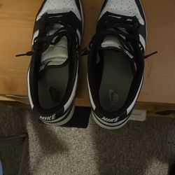 PANDAS SZ 9.5 MEN DEAL 50 negotiations 