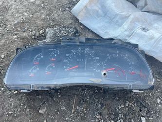 99-2001 Ford F250/350/450/550/650 SD EXCURSION SPEEDOMETER xc3f-10848-aa OEM QM56