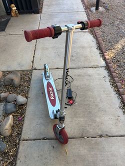 Electric Razor Scooter