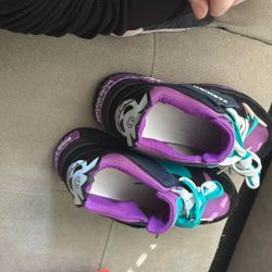 Colorful Streetwear Sneakers – Size 8.5-9