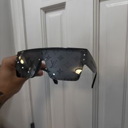 LV Sunglasses 