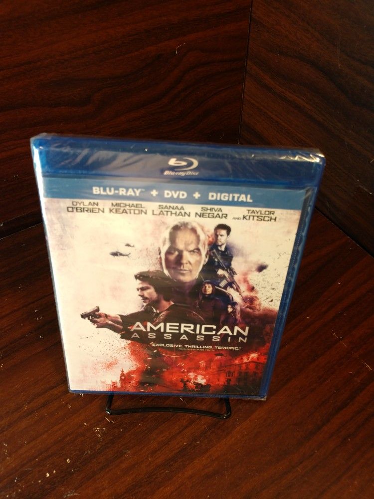 American Assassin (BLU-RAY + DVD + Digital) NEW-Shipping With Tracking 