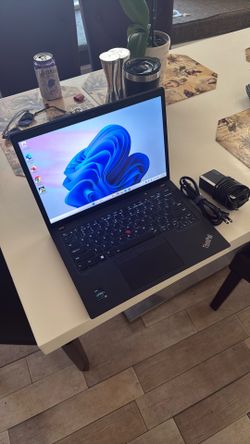 Lenovo ThinkPad X13 - i7 12th Gen, DDR5, Still Under Warranty