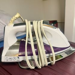 Black+Decker Iron
