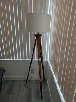Wood Tripod Floor Lamp with Drum Shade